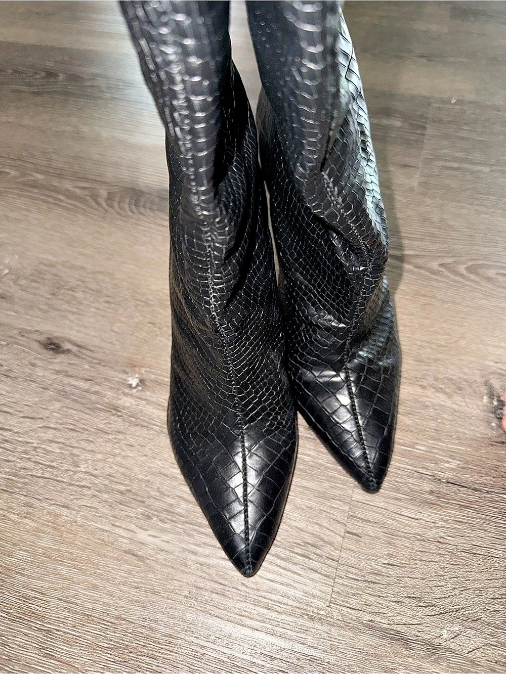 Schutz Maryana Tall Boot Black Crocodile-Embossed Over-the-Knee Boots US 7B - Picture 3 of 5